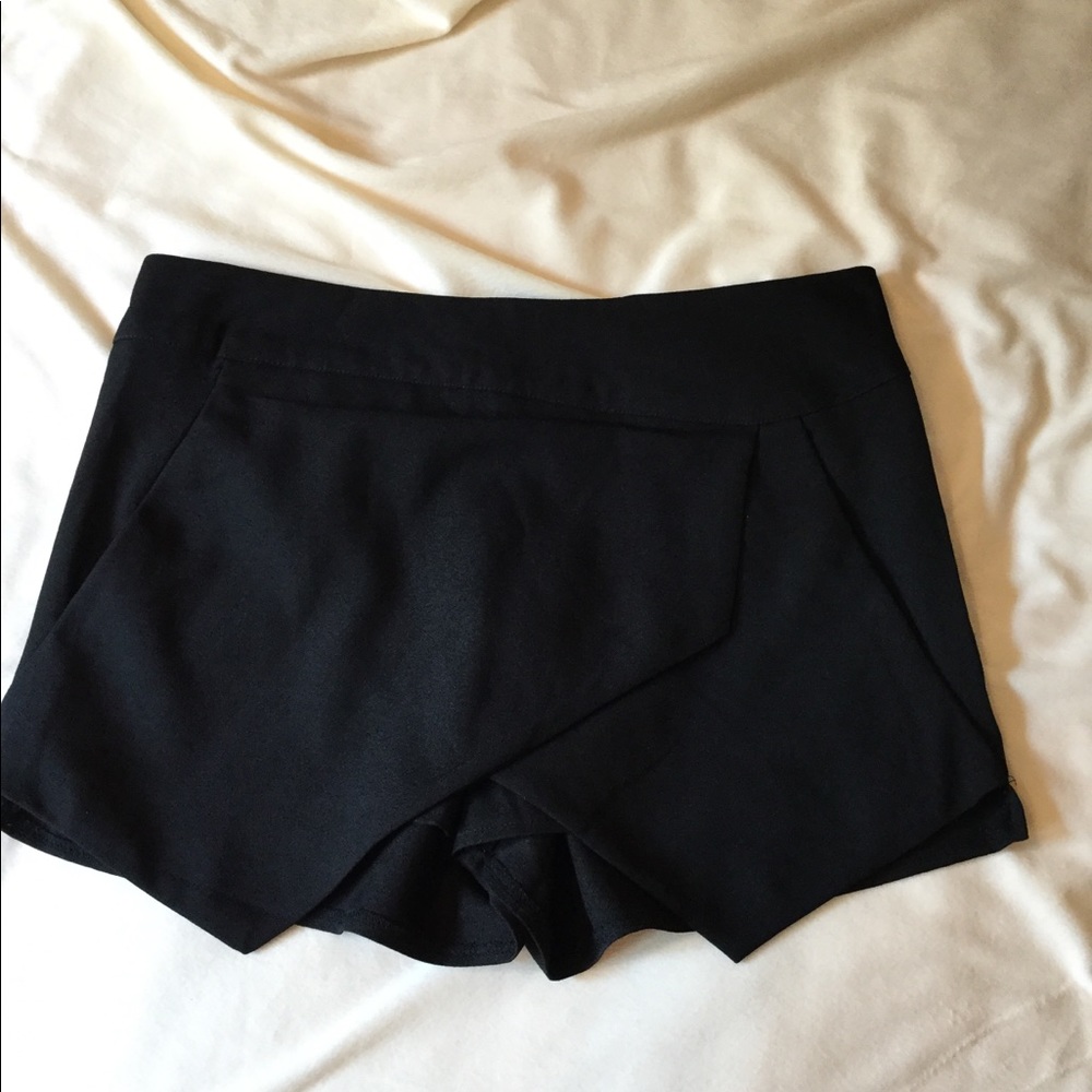 Short/skort - Picture 2 of 2